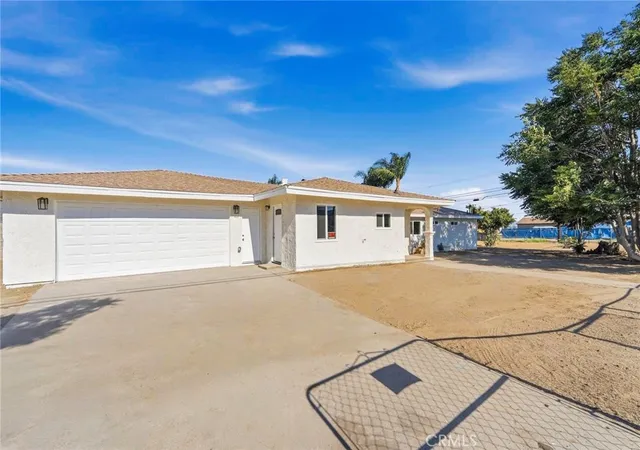 Homes for sale in Bloomington, CA | 19512 Jurupa, Bloomington, CA 92316 | MLS# IV26141765