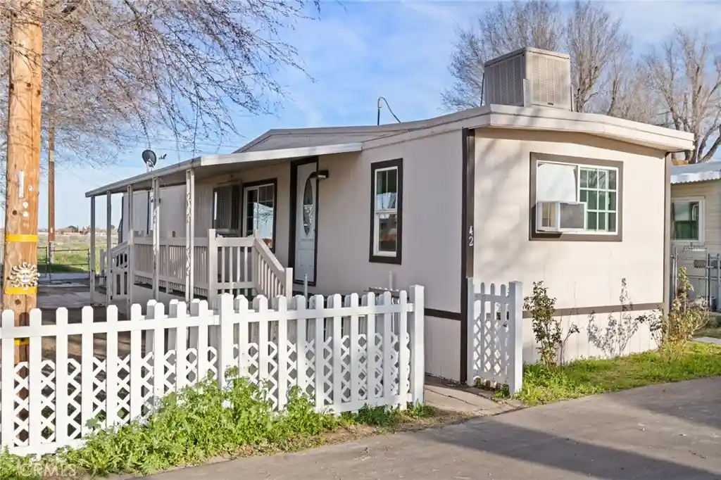 Photo 1 of Manufactured home for sale at 45446 7th Street #42, Lancaster, CA 93535 | MLS# SR26139435 | Listing updated on 2026-07-28