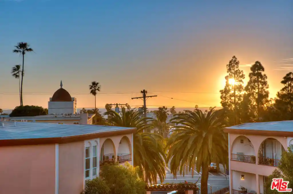 Photo 1 of Condo for sale at 2025 4th Street #302A, Santa Monica, CA 90405 | MLS# 26854833 | Listing updated on 2026-10-22