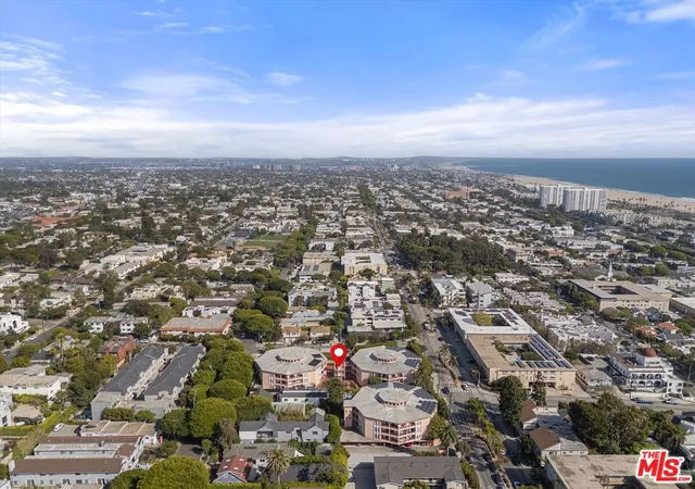 Photo 2 of Condo for sale at 2025 4th Street #302A, Santa Monica, CA 90405 | MLS# 26854833 | Listing updated on 2026-10-02