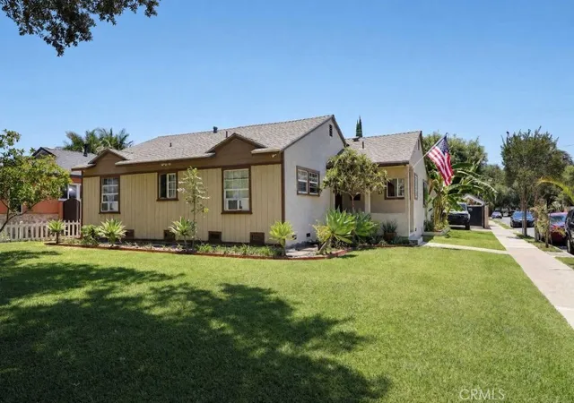 Photo 3 of Single family home for sale at 502 E Camile, Santa Ana, CA 92701 | MLS# PW26144185 | Listing updated on 2026-10-06