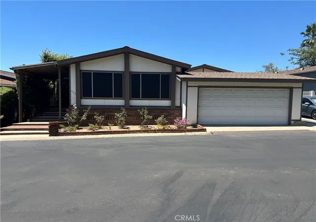 Photo 1 of Sale Pending at 15455 Glenoaks #220, Sylmar, CA 91342 | MLS# SR26144601 | Listing updated on 2026-10-01