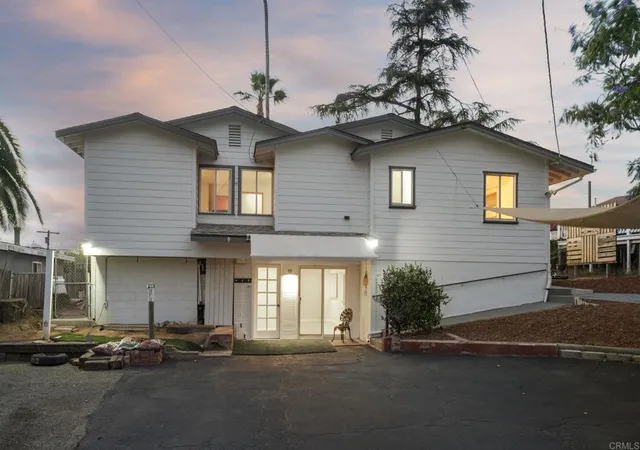 Homes for sale in Vista, CA | 1330 Tower Dr, Vista, CA 92083 | MLS# NDP2606355