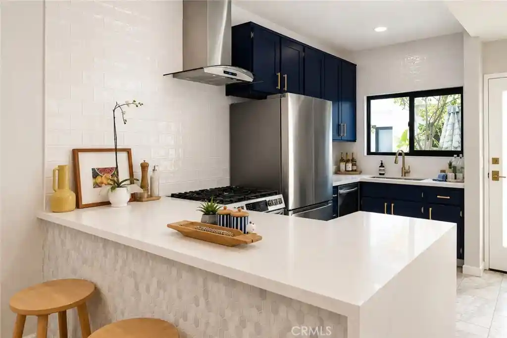 Townhouse for sale at 2500 Abbot Kinney Blvd #20, Venice, CA 90291 | MLS# SW26141929