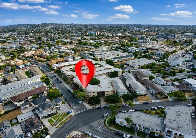 Condo for sale at 410 N Market St #17, Inglewood, CA 90302 | MLS# MB26144634