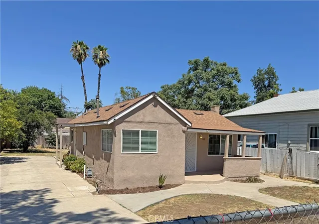 2nd image of 302 S Jackson, Fresno, CA 93702 | MLS# NS26144626