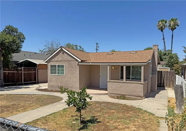3rd image of 302 S Jackson, Fresno, CA 93702 | MLS# NS26144626
