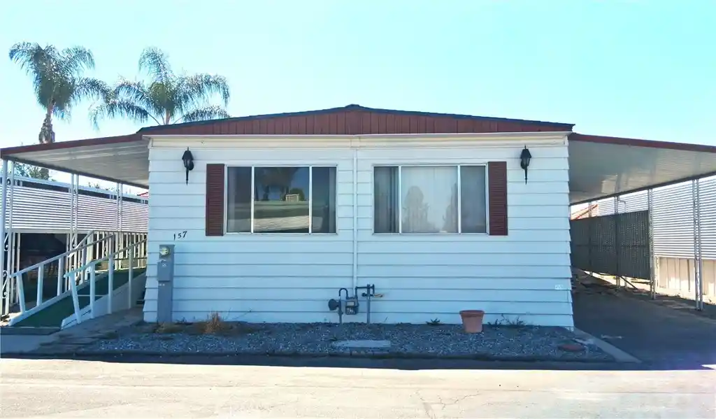 Photo 1 of Manufactured home for sale at 725 W Thornton #157, Hemet, CA 92543 | MLS# SW26144669 | Listing updated on 2026-10-23