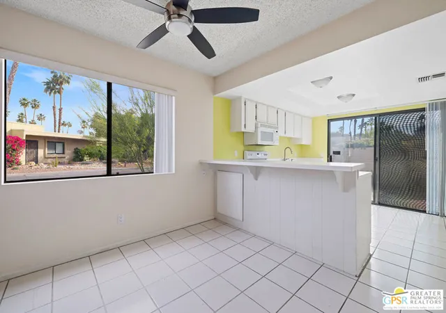 5th image of 2400 Los Coyotes Dr, Palm Springs, CA 92264 | MLS# 26788509PS