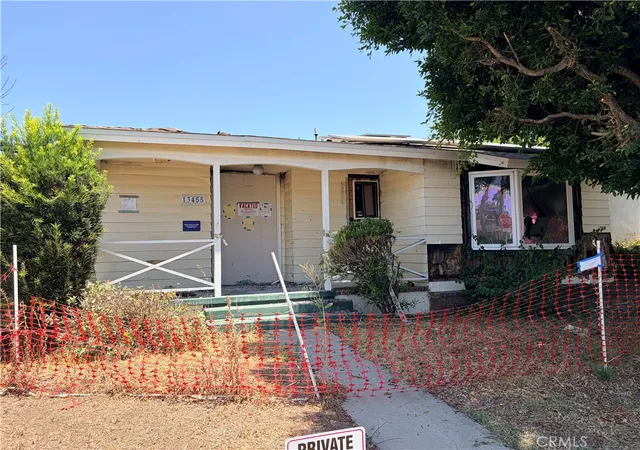 Homes for sale in Van Nuys, CA | 13455 Bassett, Van Nuys, CA 91405 | MLS# SR26144009