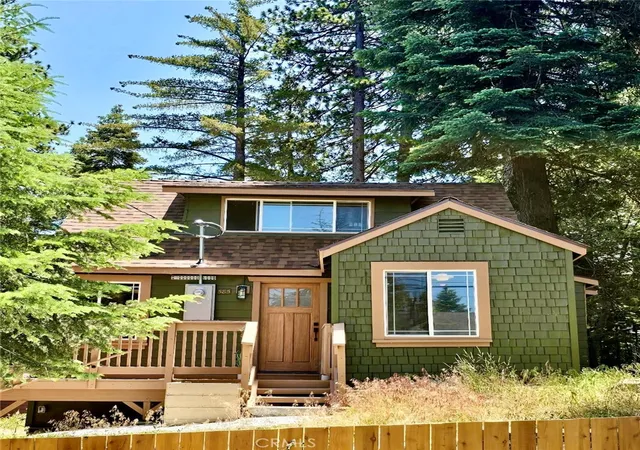1st image of 585 Arrowhead Villa Rd, Lake Arrowhead, CA 92352 | MLS# WS26144712
