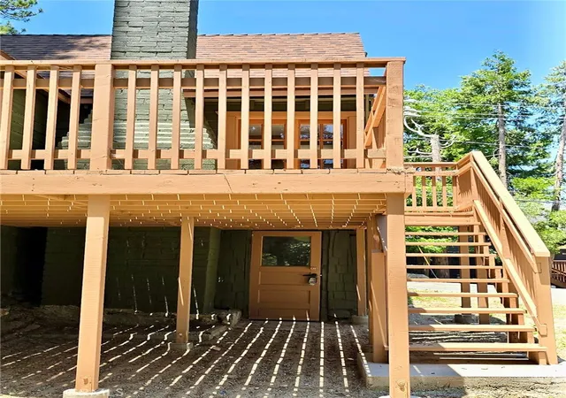 2nd image of 585 Arrowhead Villa Rd, Lake Arrowhead, CA 92352 | MLS# WS26144712