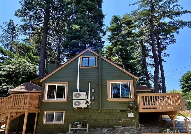 5th image of 585 Arrowhead Villa Rd, Lake Arrowhead, CA 92352 | MLS# WS26144712