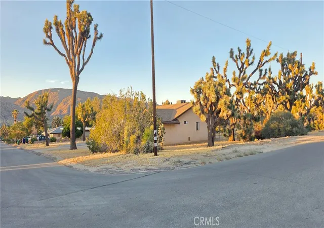 Homes for sale in Yucca Valley, CA | 7791 Jemez, Yucca Valley, CA 92284 | MLS# JT26144748
