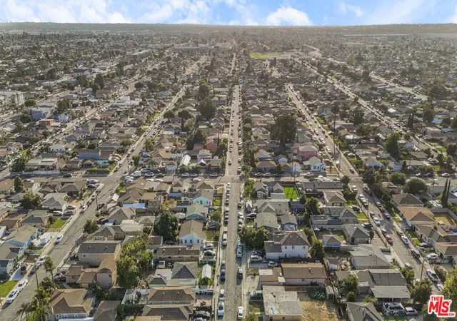 41st image of 824 W Palmer St, Compton, CA 90220 | MLS# 26855345