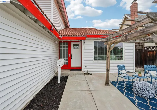 Photo 2 of Single family home for sale at 221 Beegum Way, San Jose, CA 95123 | MLS# 41140379 | Listing updated on 2026-10-01