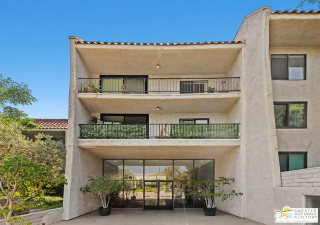 Photo 2 of Condo for sale at 1401 Valley View Rd #321, Glendale, CA 91202 | MLS# 26663443PS | Listing updated on 2026-10-01