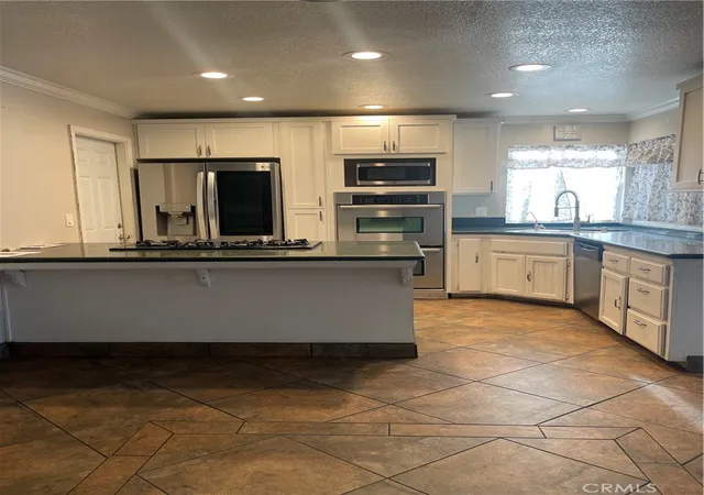 Photo 4 of Single family home for sale at 26380 Erwin Ct, Hemet, CA 92544 | MLS# CV26144813 | Listing updated on 2026-09-06