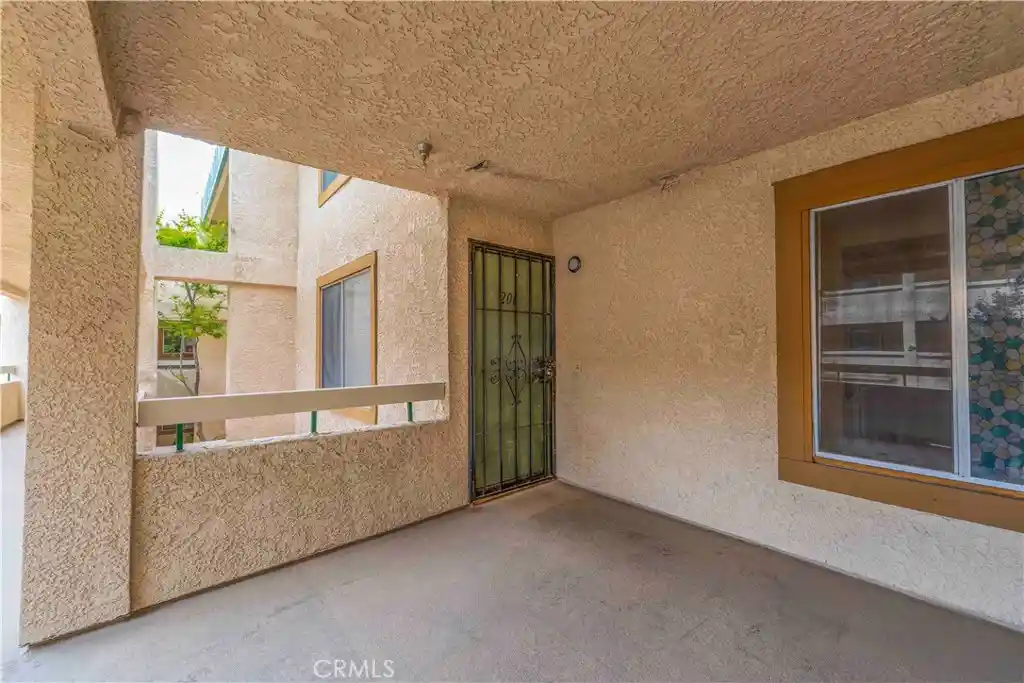 Condo for sale at 12121 Centralia St Unit #206, Lakewood, CA 90715 | MLS# DW26144814