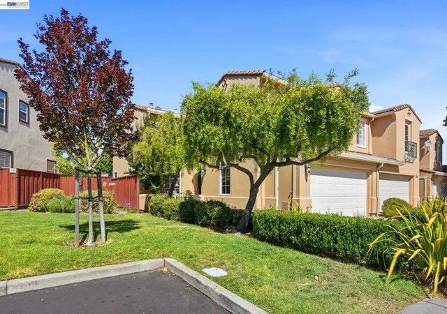 Homes for sale in Castro Valley, CA | 19475 Buren Pl, Castro Valley, CA 94552 | MLS# 41140382