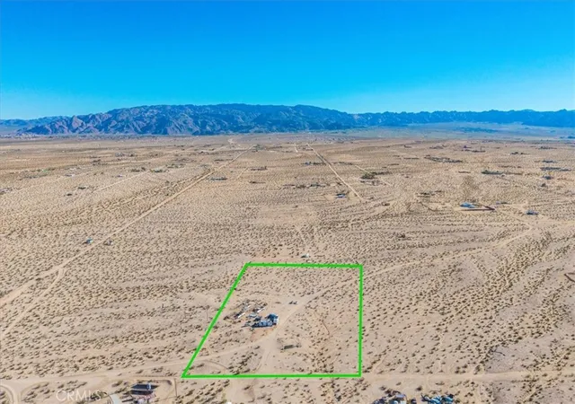 3rd image of 70797 Dunlap Rd, Twentynine Palms, CA 92277 | MLS# JT26144827