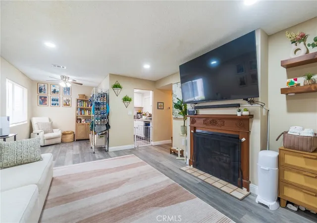 Homes for sale in Long Beach, CA | 628 Daisy Ave, Long Beach, CA 90802