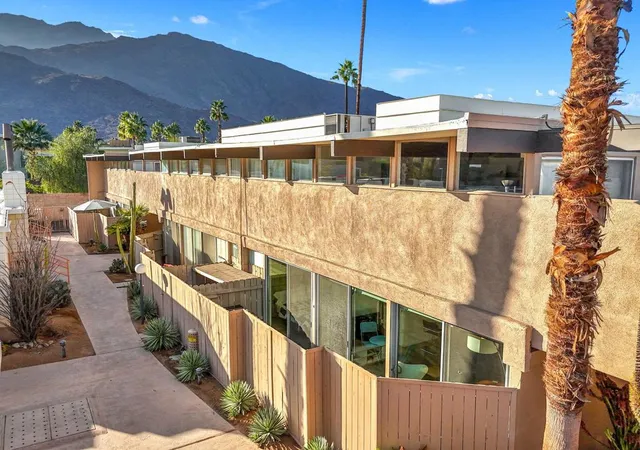 2nd image of 1111 E Palm Cyn Dr, Palm Springs, CA 92264