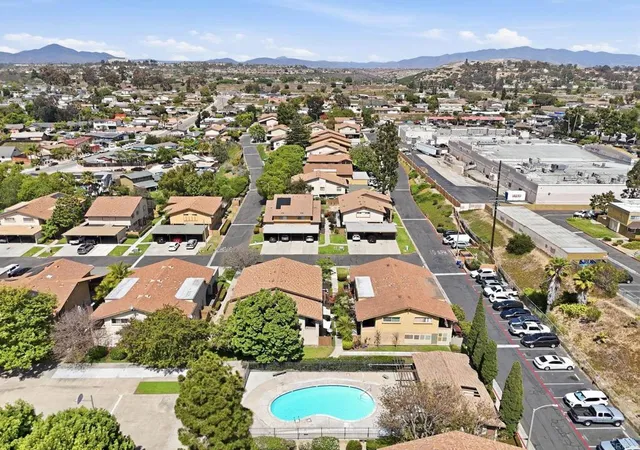 Homes for sale in Chula Vista, CA | 1450 Melrose Avenue, Chula Vista, CA 91911 | Houzeo