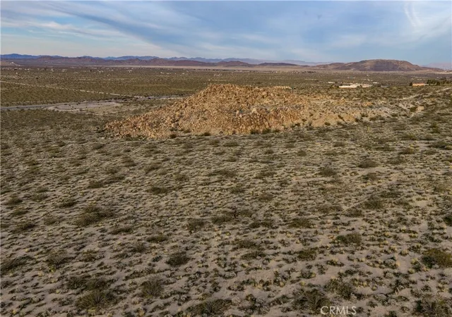 4th image of 63251 Chickasaw Rd, Joshua Tree, CA 92252 | MLS# JT26144905