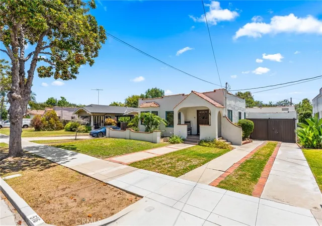 Homes for sale in Fullerton, CA | 516 Malvern, Fullerton, CA 92832 | MLS# PW26144968