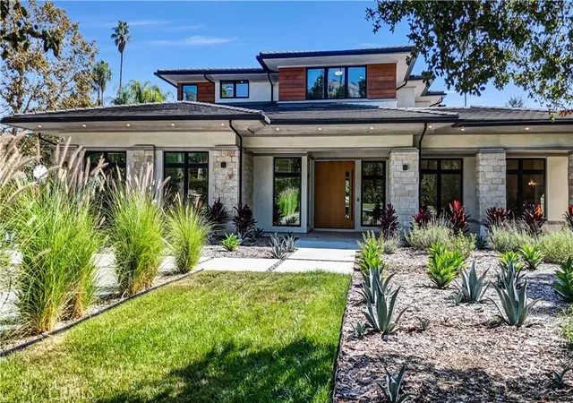 2nd image of 330 Arbolada, Arcadia, CA 91006 | MLS# AR26142563