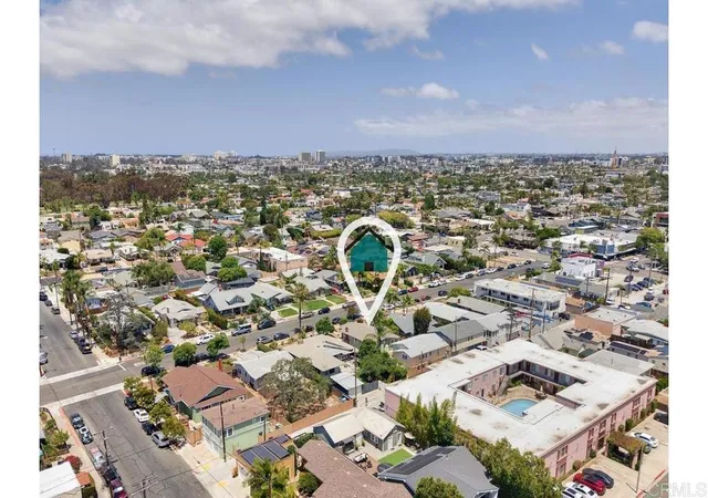 Listing Photo 3 - Condo for sale in building located at 3325 3329 Dale St, San Diego, CA 92104