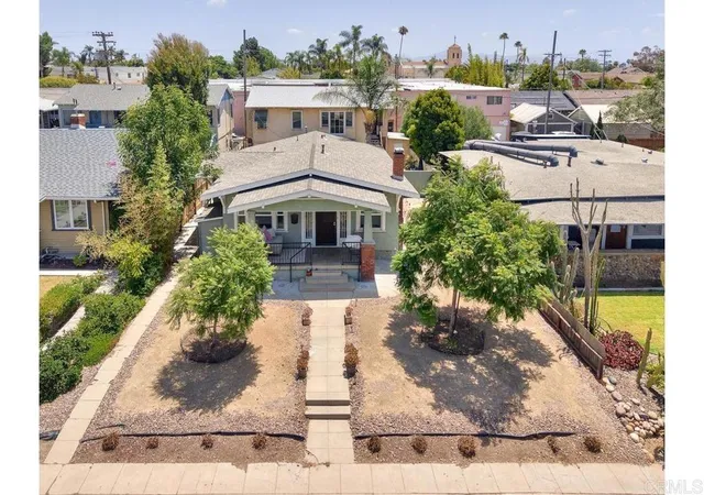 Listing Photo 5 - Condo for sale in building located at 3325 3329 Dale St, San Diego, CA 92104