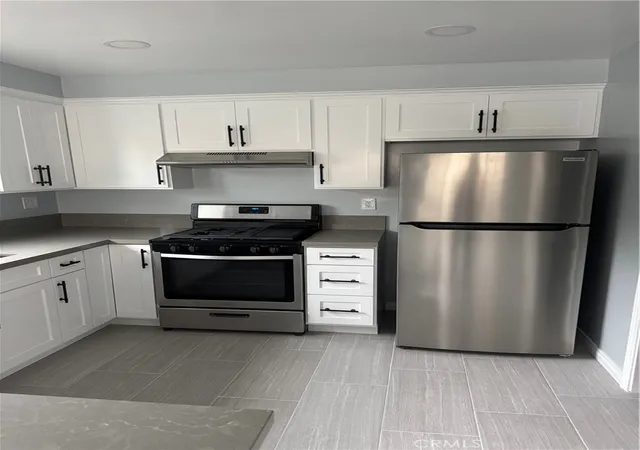 2nd image of 1001 El Tejon, Bakersfield, CA 93308 | MLS# OC26145218