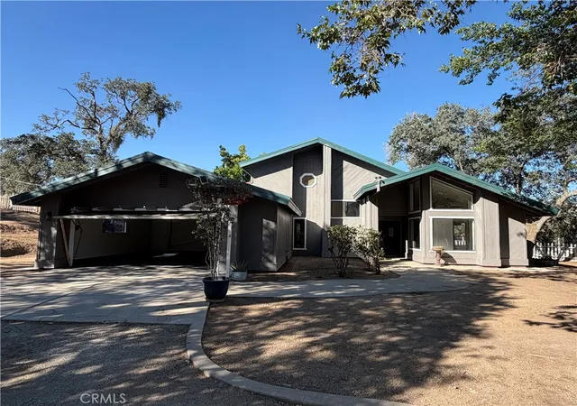 1st image of 29642 Hart Oaks Dr, Keene, CA 93531 | MLS# HD26145221