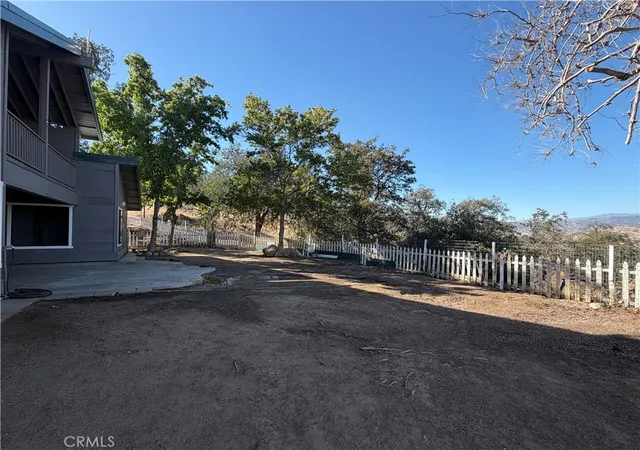 4th image of 29642 Hart Oaks Dr, Keene, CA 93531 | MLS# HD26145221