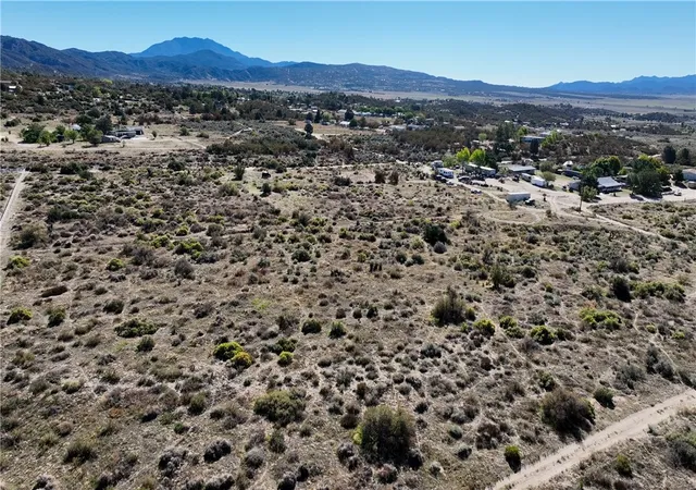 5th image of 4 Old Forest Rd, Anza, CA 92539 | MLS# SW26145236