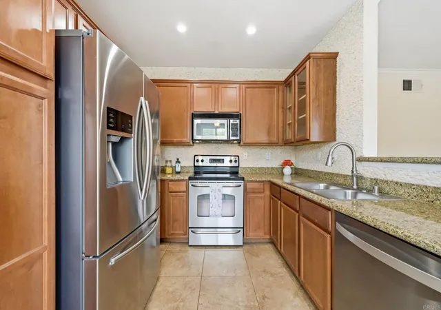 Photo 3 of Sale Pending at 3855 Elijah Ct #721, San Diego, CA 92130 | MLS# NDP2606393 | Listing updated on 2026-09-13