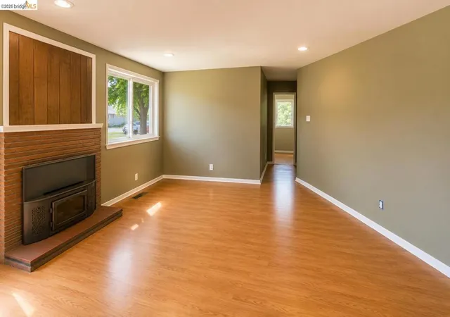 Homes for sale in Rio Vista, CA | 269 Crescent Dr, Rio Vista, CA 94571 | MLS# 41140443