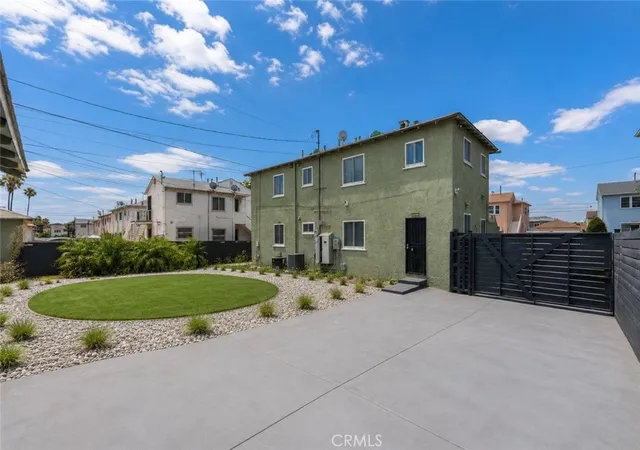 Photo 31 of Sale Pending at 2115 W 103rd Place, Los Angeles, CA 90047 | MLS# DW26145329 | Listing updated on 2026-10-06