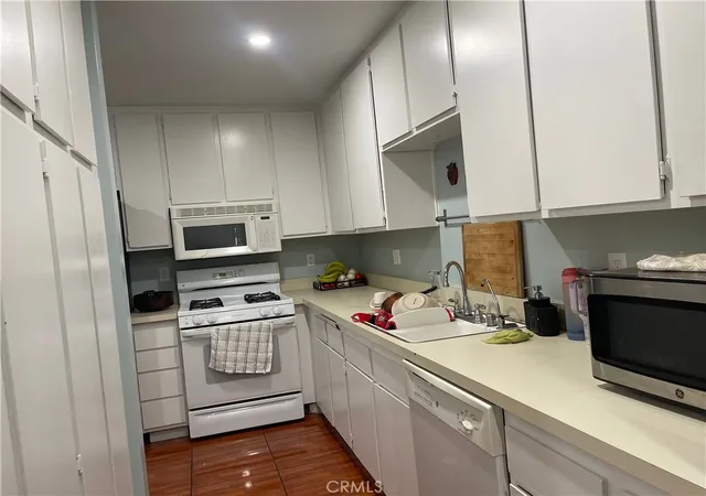Photo 4 of Condo for sale at 9386 Mesa Verde Dr #B, Montclair, CA 91763 | MLS# CV26145327 | Listing updated on 2026-09-13