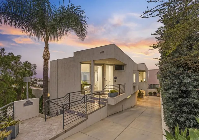 3rd image of 1777 Puterbaugh St, San Diego, CA 92103 | MLS# NDP2606400