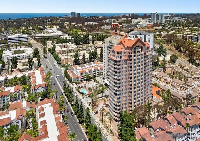 Listing Photo 2 - Condo for sale in building located at 3890 Nobel Dr, San Diego, CA 92122 - Unit #408