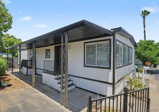 3rd image of 400 Greenfield #SPC 122, El Cajon, CA 92021 | MLS# 260016228SD