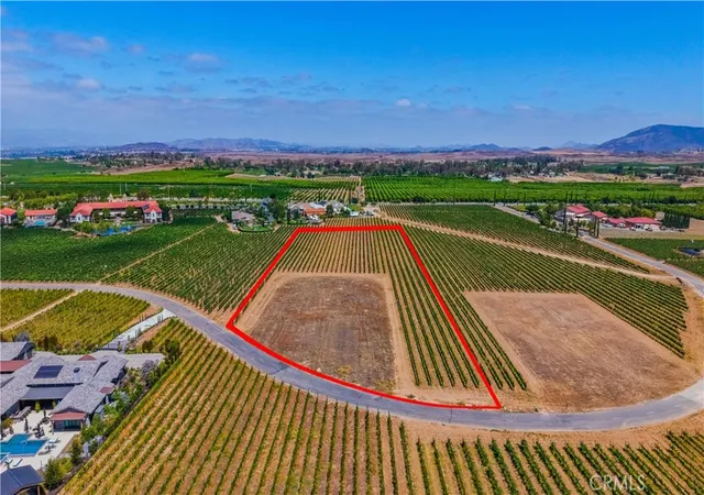 2nd image of 34980 Via Del Ponte, Temecula, CA 92592 | MLS# SW26143423
