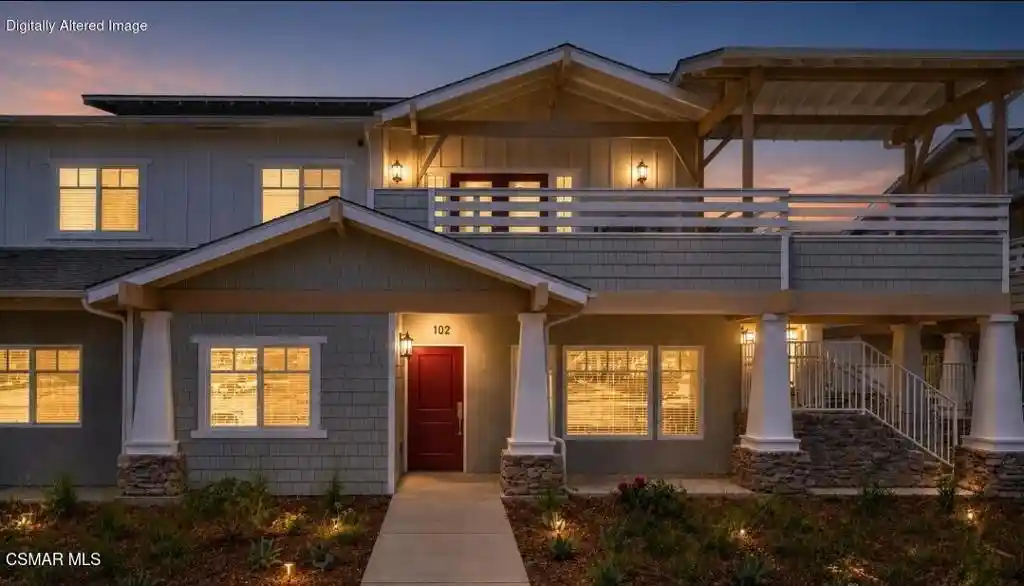 Listing Photo 1 - Condo for sale in 319 N F St located at 319 N F St, Oxnard, CA 93030 - Unit #102
