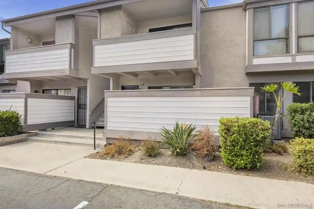 Listing Photo 1 - Condo for sale in 9120 Gramercy located at 9120 Gramercy, San Diego, CA 92123 - Unit #320