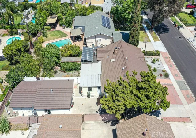 Photo 2 of Single family home for sale at 1641 W Buena Vista, Anaheim, CA 92802 | MLS# PW26138789 | Listing updated on 2026-10-11