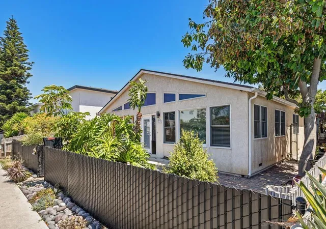 Homes for sale in Imperial Beach, CA | 261 Elder Avenue, Imperial Beach, CA 91932 | MLS# 260016250SD