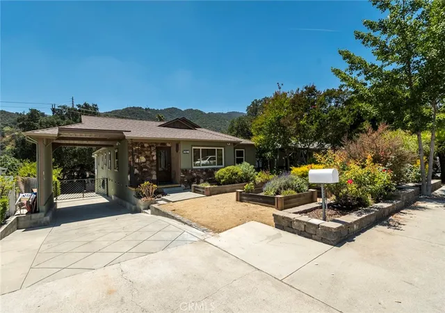 Photo 2 of Sale Pending at 3316 Mills Ave, La Crescenta, CA 91214 | MLS# PF26106867 | Listing updated on 2026-09-19